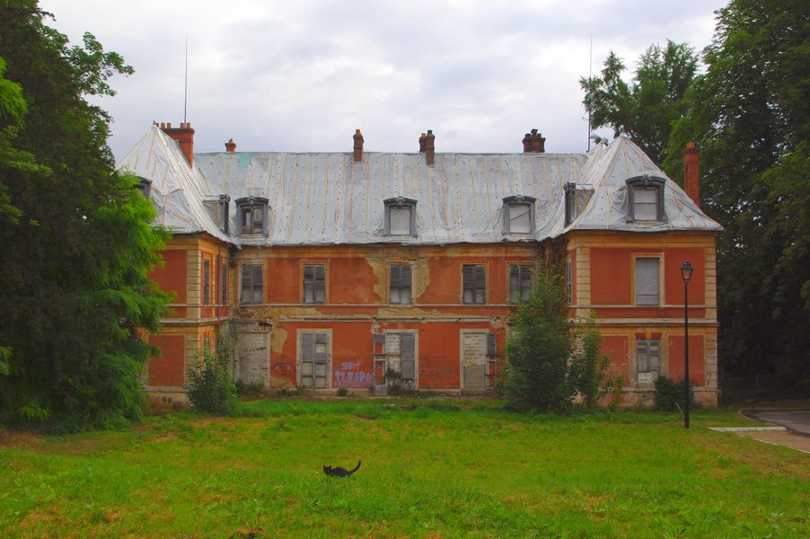 Chateau Evry Grand Bourg 001.jpg